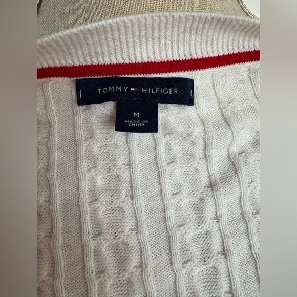 🔥SOLD🔥Tommy Hilfiger Women's Off-White Cable Knit Sweater Size Medium - Picture 4 of 4